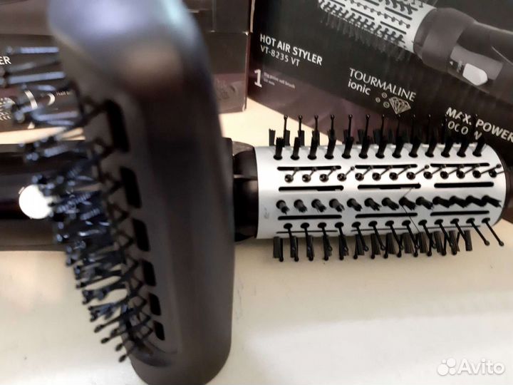 Фен щетка новая