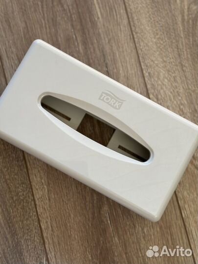 Диспенсер для салфеток tork