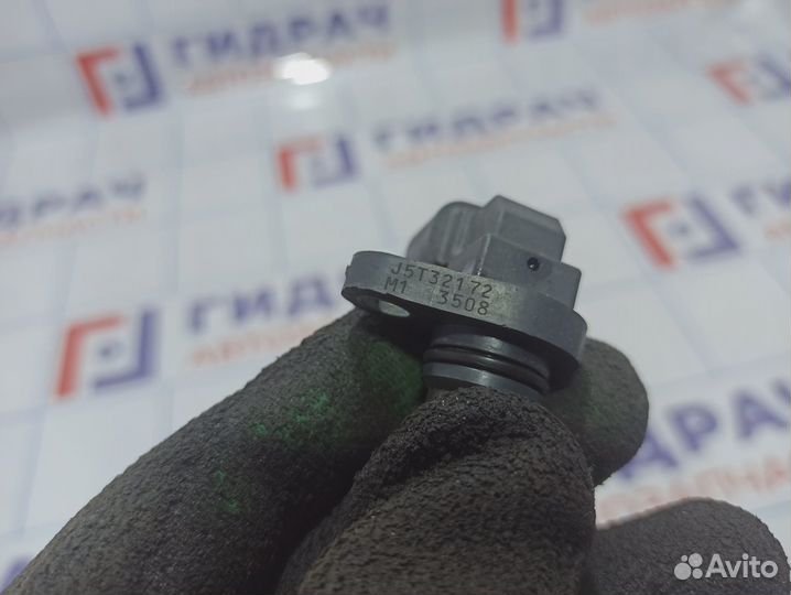 Датчик положения коленвала Suzuki SX4 33220-50M20