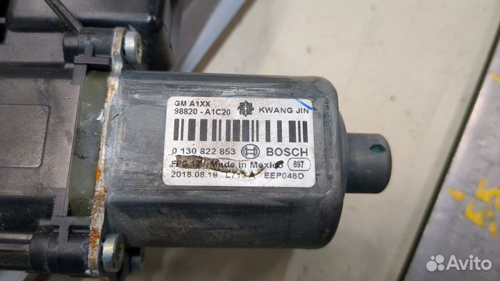 Стеклоподъемник электрический правый передний Chevrolet Camaro 2018, 2019