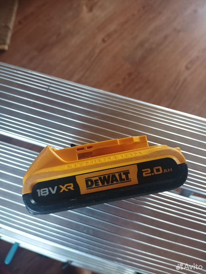 Продам аккумулятор DeWalt