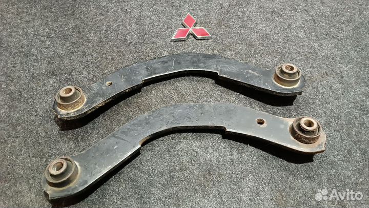 Рычаги задней подвески(серпы) Mitsubishi lancer 9