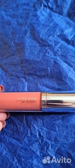 Лаковая помада для губ