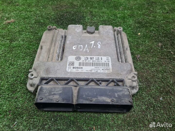 Блок управления 1.8 CDA Skoda Octavia A5