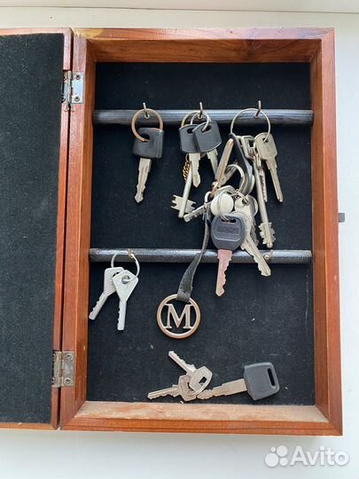 Ключница деревянная казино