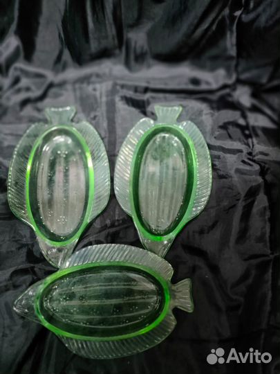 Шпротницы (урановое стекло)