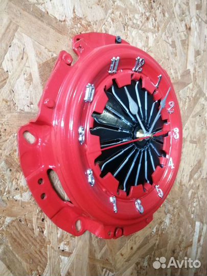 Часы из авто запчастей