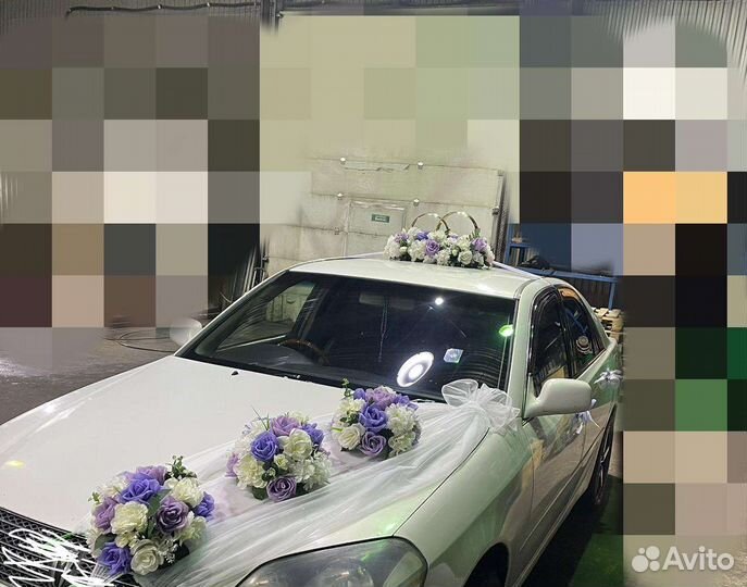 Свадебные кольца на машину