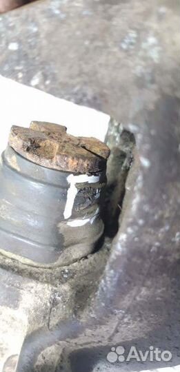 Суппорт тормозной задний Renault Megane 3