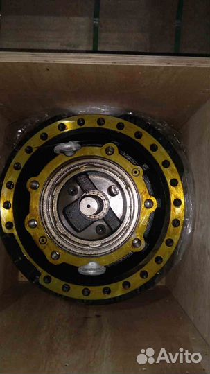 Редуктор хода 9244944 Hitachi ZX330-3