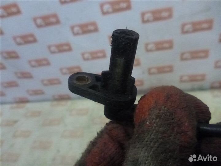 Датчик abs задний Land Rover Discovery L319 AJ41