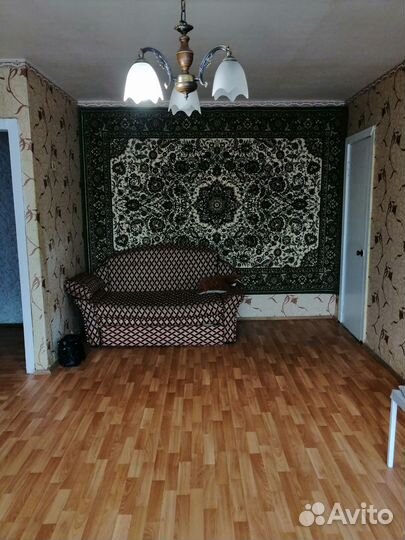 Продаётся ковёр б/у 2х3м