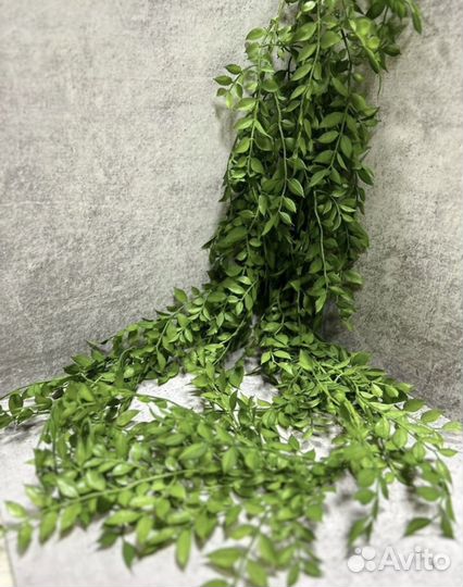 Искусственная зелень ампельная