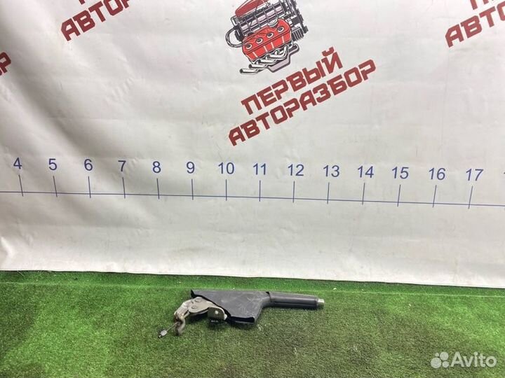 Ручка стояночного тормоза Skoda Rapid седан CWV