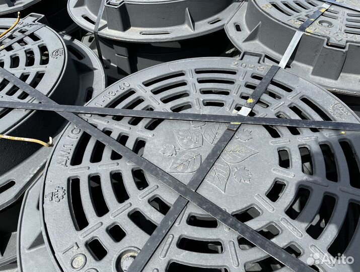 Люк чугунный новый