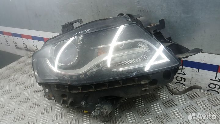 Фара правая audi A4 B8 2008