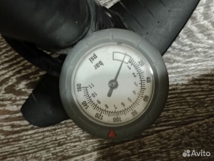 Велосипедный насос с манометром