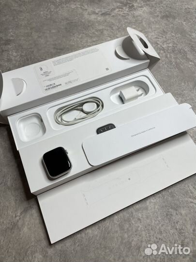 Часы apple watch 5 44 mm идельные