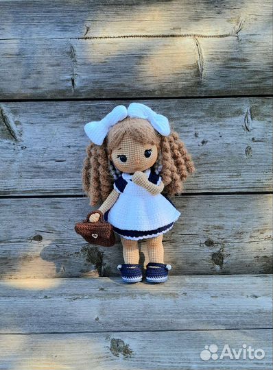 Кукла первоклашка вязаная кукла