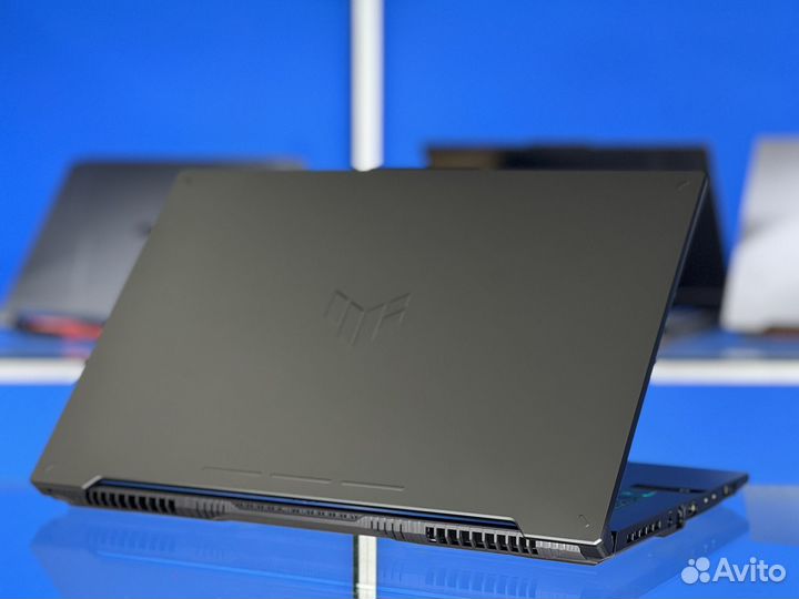 Asus TUF Gaming F17 RTX 4050 i7-12700H 512GB 144Hz