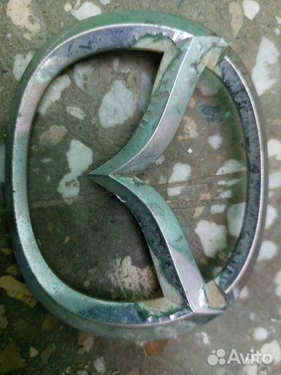 Эмблема Мазда mpv