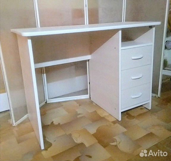 Стол письменные