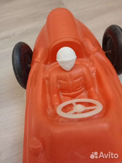 Гоночный болид