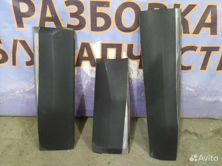 Peugeot 3008 накладка двери задняя 2017-2020г