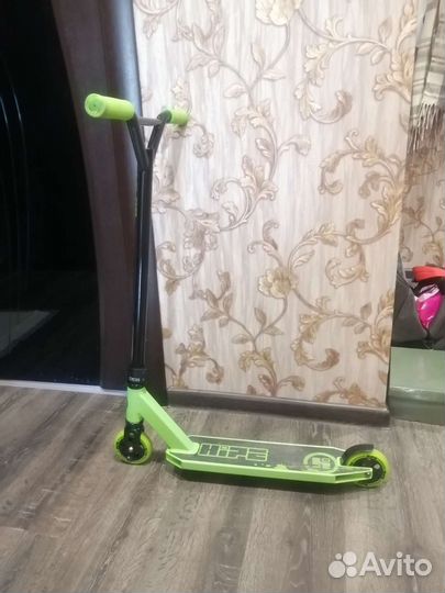 Трюковой самокат hipe H1