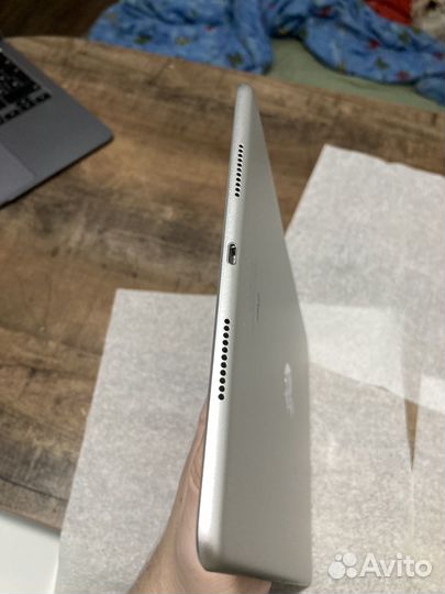 iPad air 3 silver 256gb + SmartCover