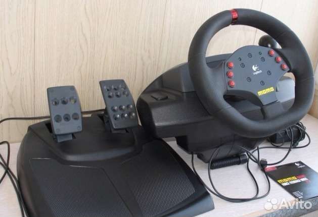 Игровой руль logitech momo racing