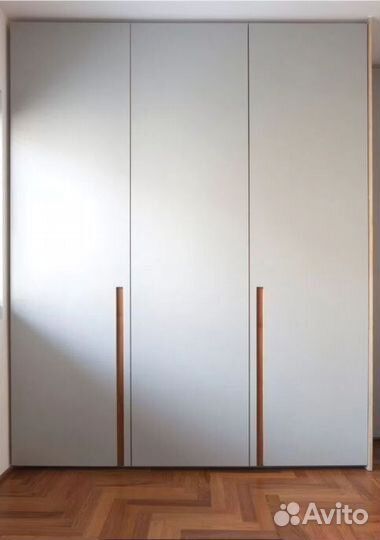 Дизайнерский шкаф