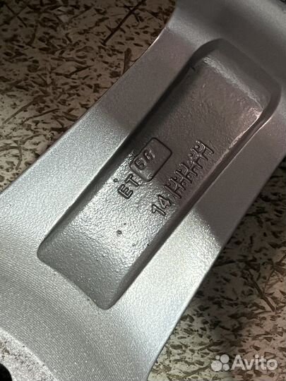 Диски на Mercedes R18