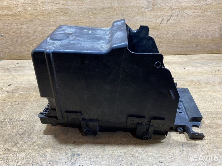 Крепление аккумулятора Ford Galaxy 2