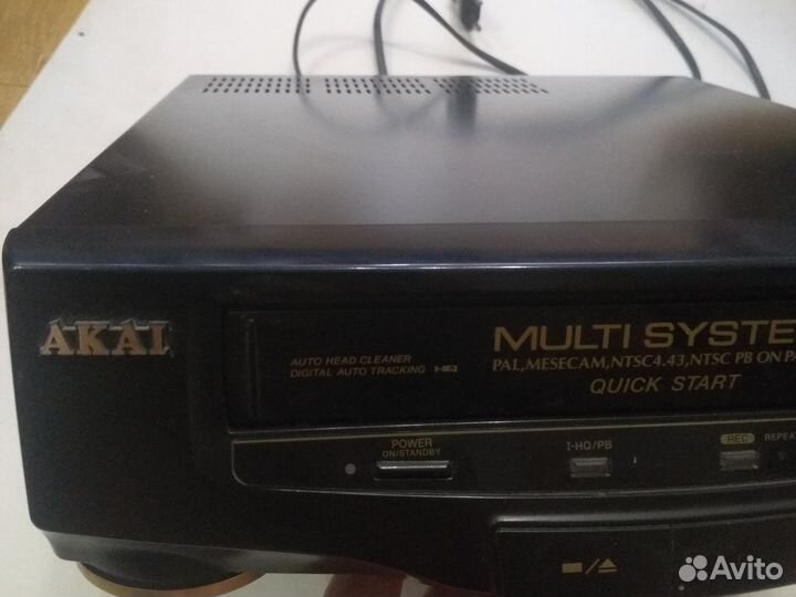 Видеомагнитофон akai
