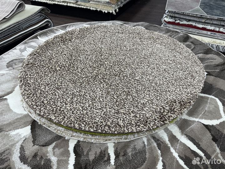Ковры новые,с высоким ворсом 1х1м, круглые