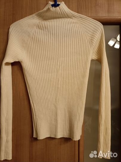 Водолазки р. 42 состояние новых