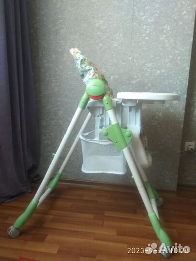 Стульчик для кормления babyton