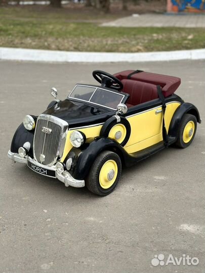 Детский электромобиль с пультом управления Horch