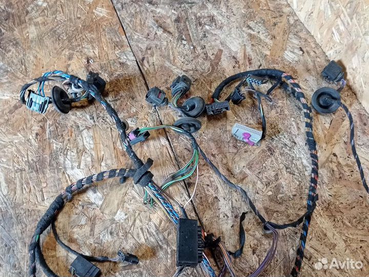 Проводка дверь Skoda Octavia A5