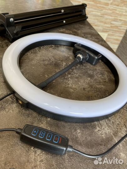 Кольцевая лампа 26 см со штативом