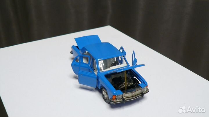 Газ 3102 Волга модель 1/43 СССР