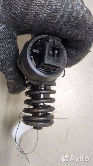 Форсунка топливная Volkswagen Caddy, 2005