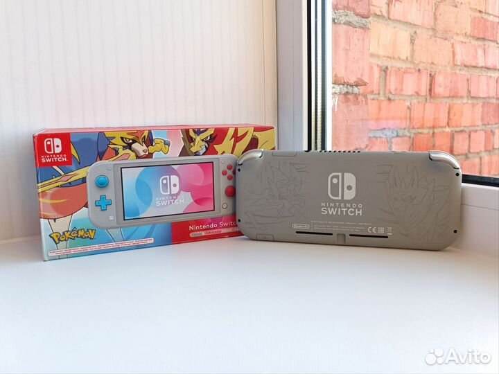 Nintendo Switch Lite + 30 игр (Pokemon Edition)