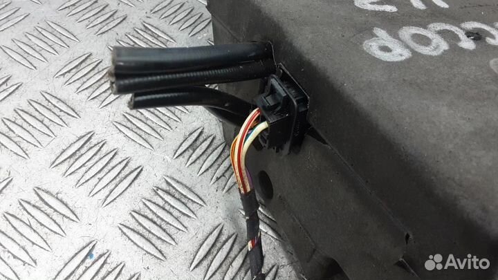 Моторчик привода двери/крышки багажника Volkswagen