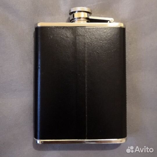 Фляга с портсигаром