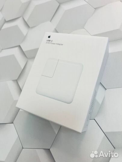 USB-C Power Adapter 30W для MacBook, iPad