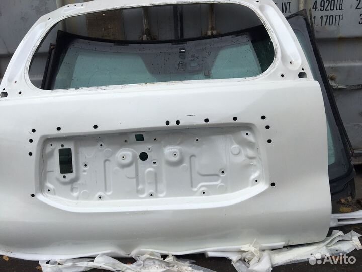 Крышка багажника toyota land cruiser prado