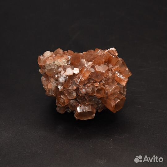 Арагонит, сросток кристаллов. Марокко. 5-8