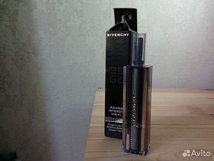 Помада Givenchy